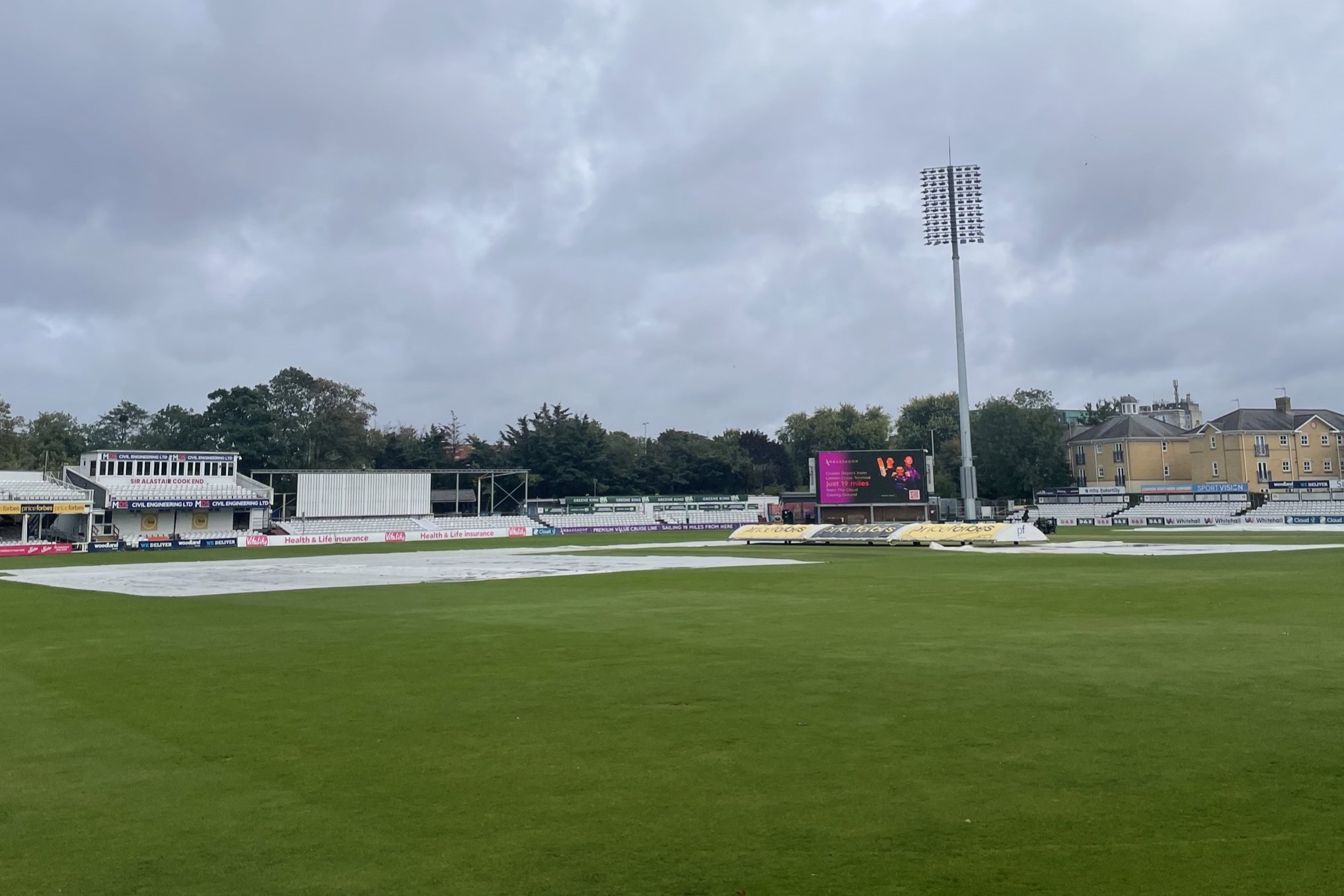 Play abandoned on Day 2 in Chelmsford